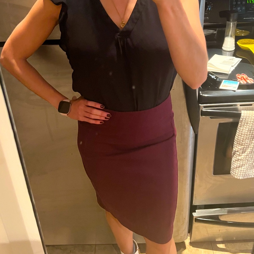 Maroon Ann Taylor pencil skirt
